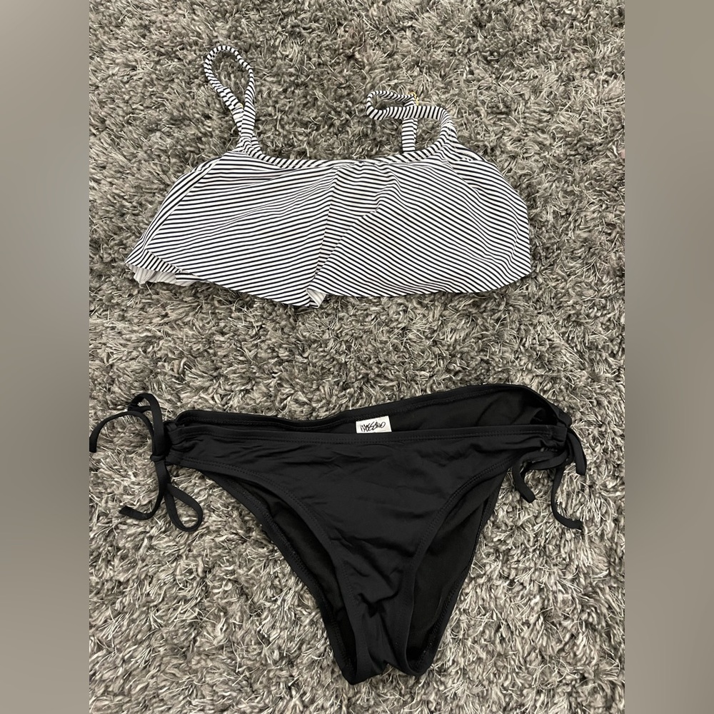 Black and white striped ruffle bikini set